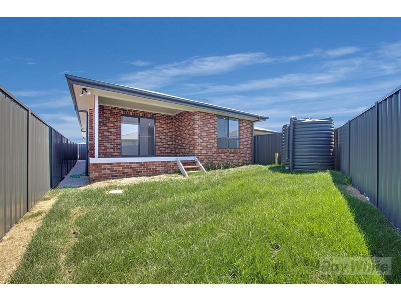 17B Mewburn Drive, Goulburn NSW 2580