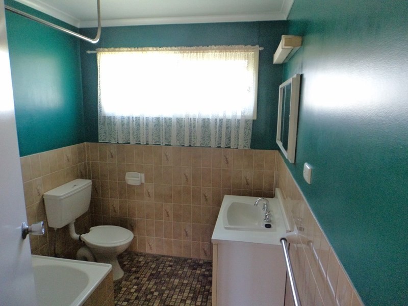 18 Fenwick Crescent, Goulburn NSW 2580