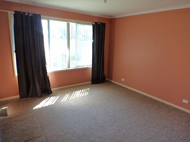 18 Fenwick Crescent, Goulburn NSW 2580