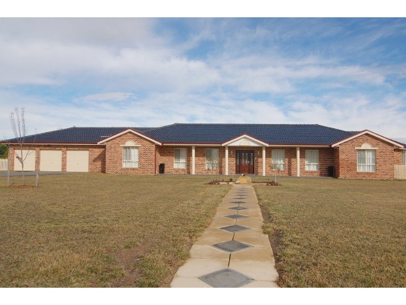 8 Ruse Street, Goulburn NSW 2580