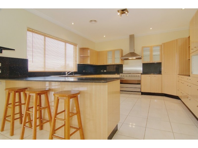 8 Ruse Street, Goulburn NSW 2580