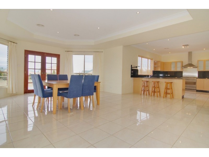 8 Ruse Street, Goulburn NSW 2580