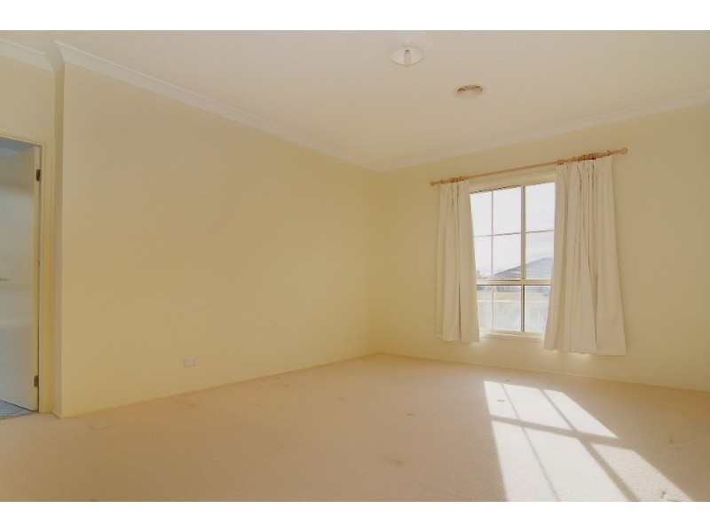 8 Ruse Street, Goulburn NSW 2580