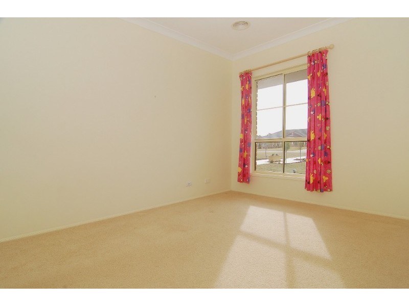 8 Ruse Street, Goulburn NSW 2580