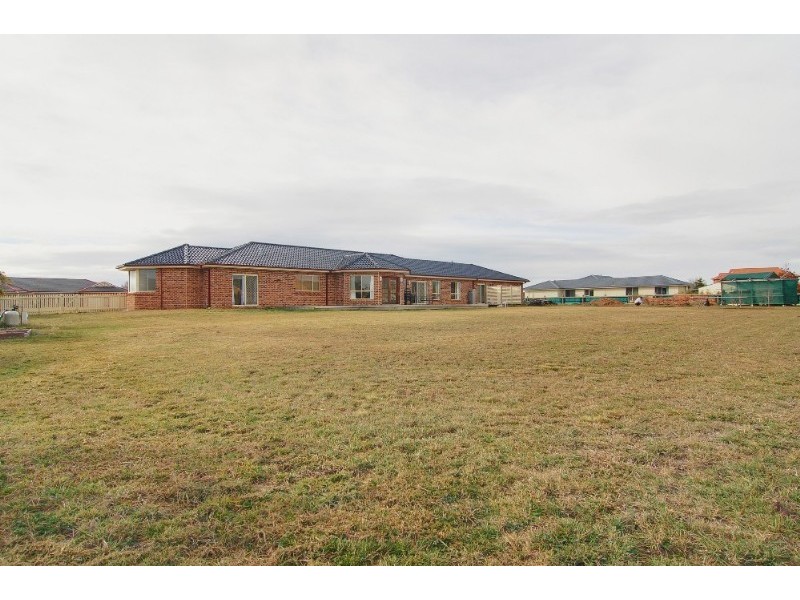 8 Ruse Street, Goulburn NSW 2580