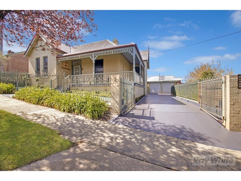 3 Victoria Parade, Goulburn NSW 2580