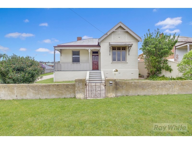 37 Emma Street, Goulburn NSW 2580