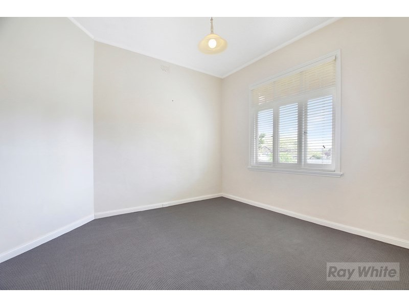 37 Emma Street, Goulburn NSW 2580