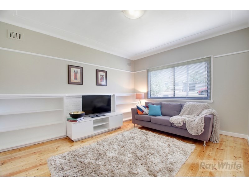 27 Robinson Street, Goulburn NSW 2580