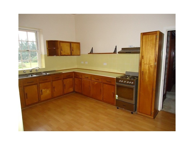 2A Chantry Street, Goulburn NSW 2580