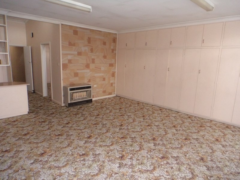 Flat 42 Clifford Street, Goulburn NSW 2580