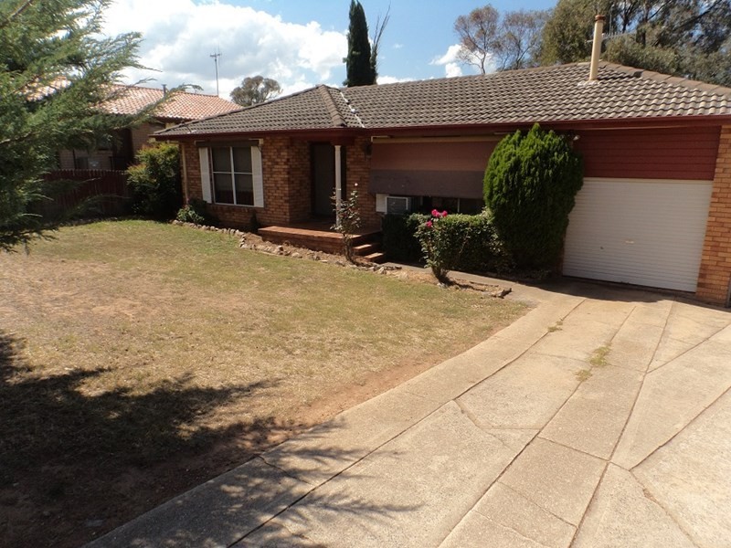 19 Bradford Drive, Goulburn NSW 2580