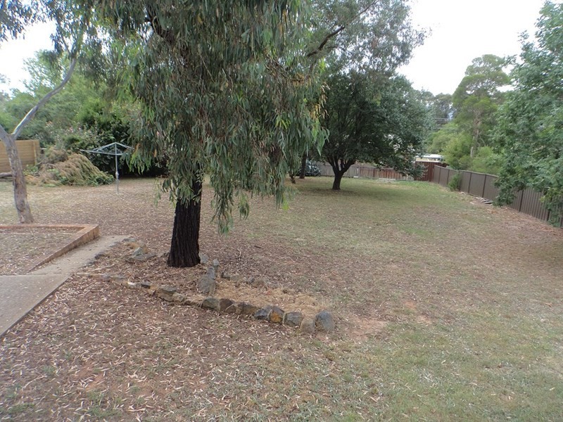 19 Bradford Drive, Goulburn NSW 2580