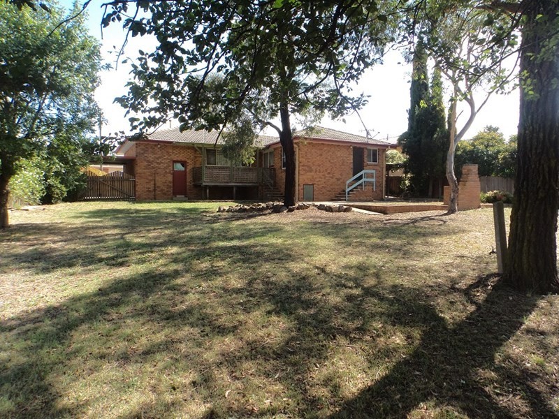 19 Bradford Drive, Goulburn NSW 2580