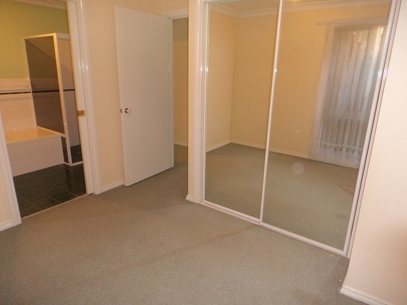 21a Chantilly Court, Goulburn NSW 2580