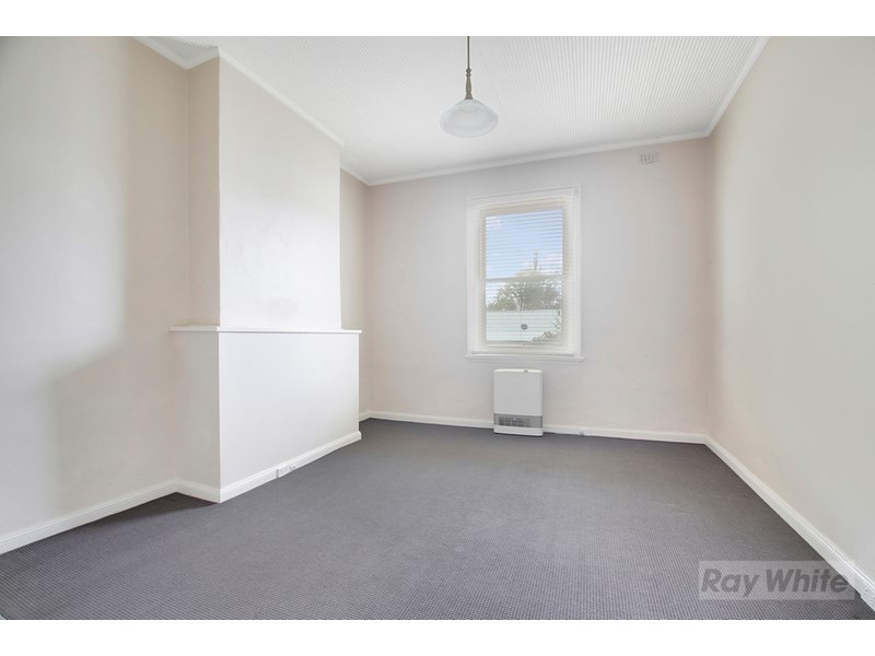 37 Emma Street, Goulburn NSW 2580