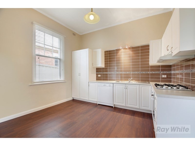 37 Emma Street, Goulburn NSW 2580