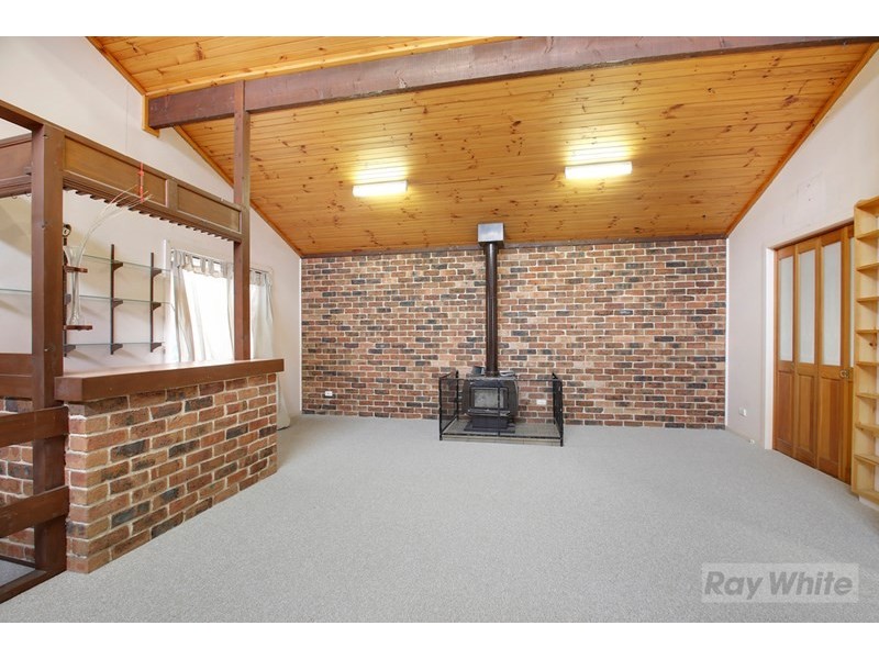 8 Kings Way, Goulburn NSW 2580