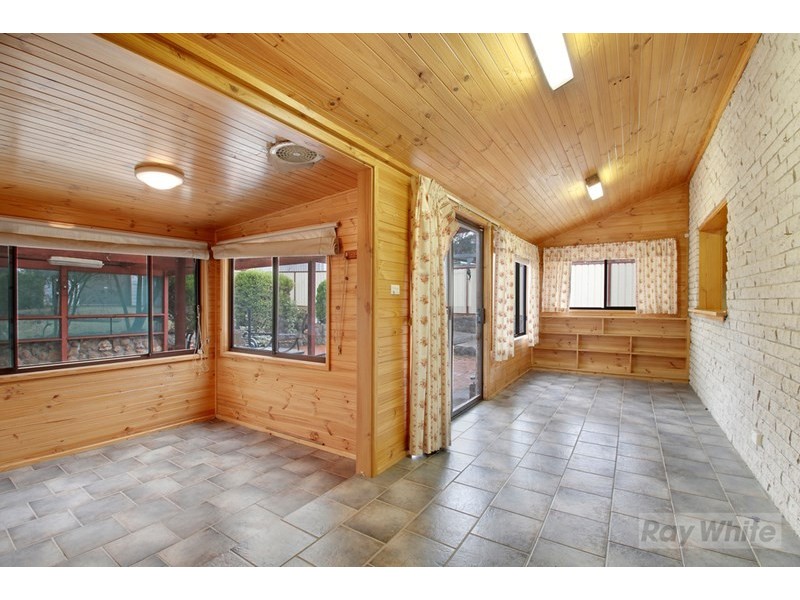 8 Kings Way, Goulburn NSW 2580