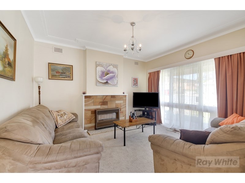 11 Robinson Street, Goulburn NSW 2580