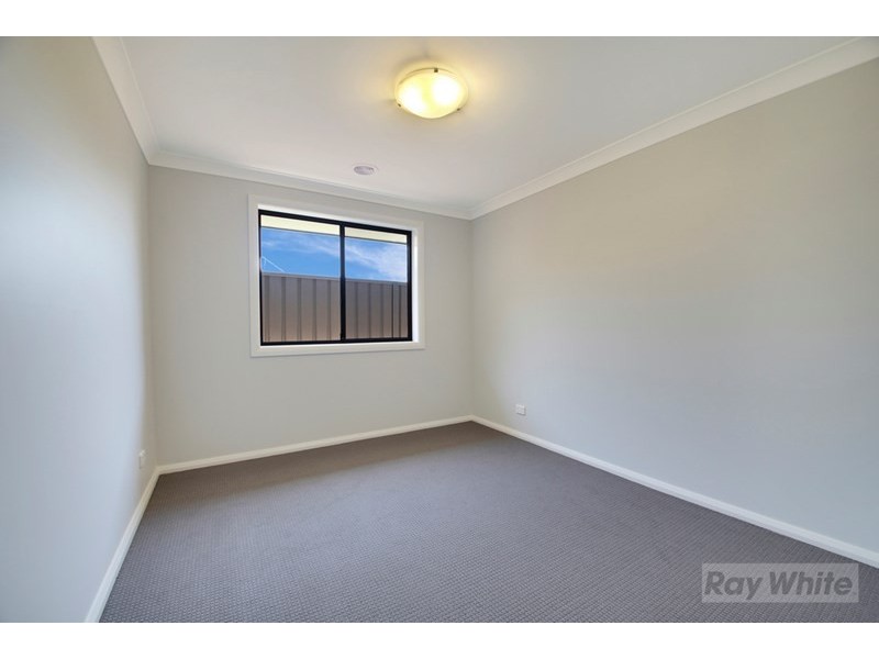 17A Mewburn Drive, Goulburn NSW 2580