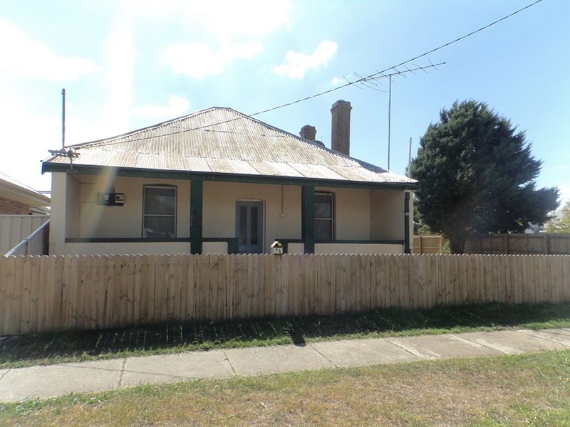 74 Grafton Street, Goulburn NSW 2580