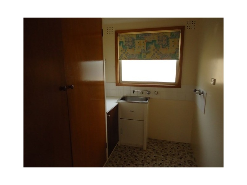 27 Hoddle Avenue, Goulburn NSW 2580