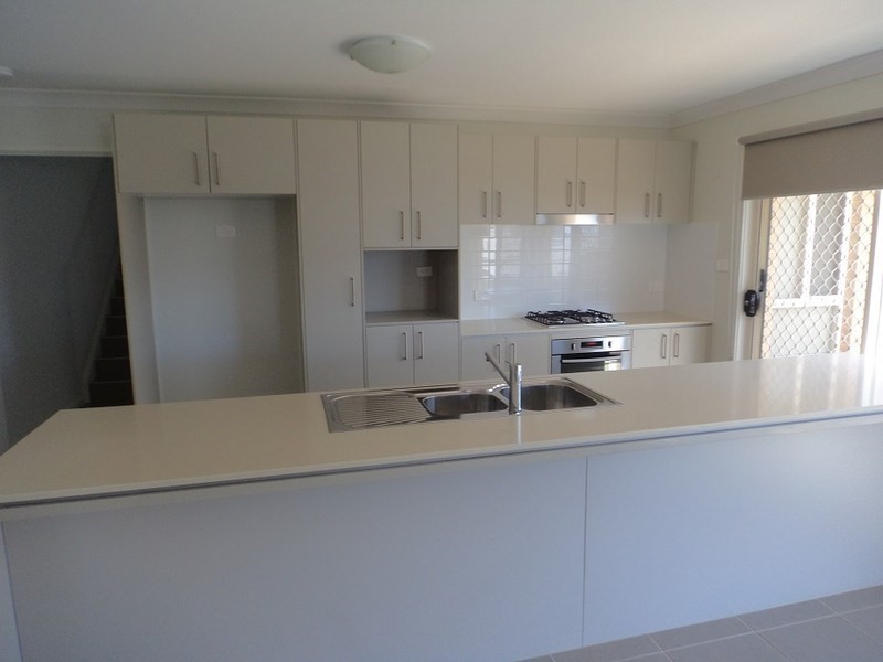 4 Walsh Drive, Goulburn NSW 2580