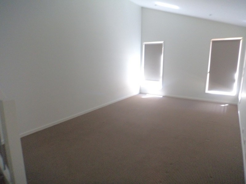 4 Walsh Drive, Goulburn NSW 2580