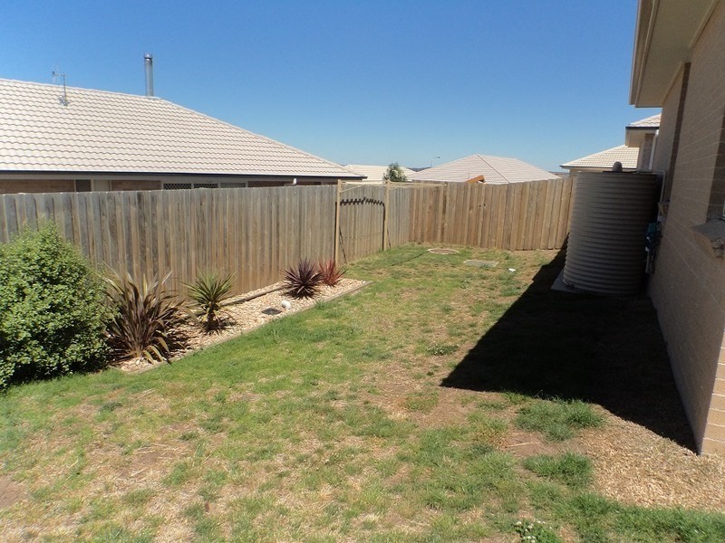 4 Walsh Drive, Goulburn NSW 2580