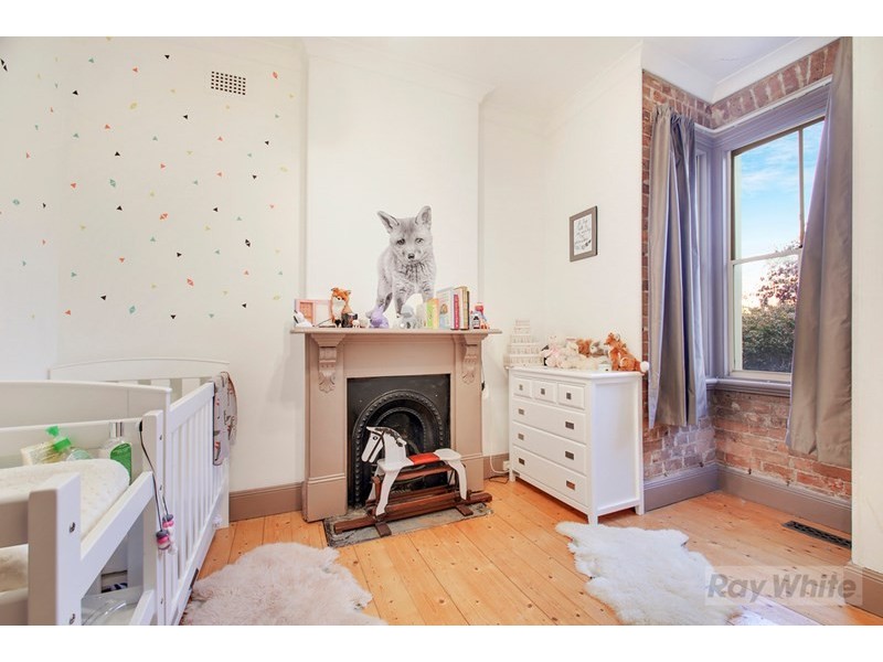 2 Victoria Parade, Goulburn NSW 2580