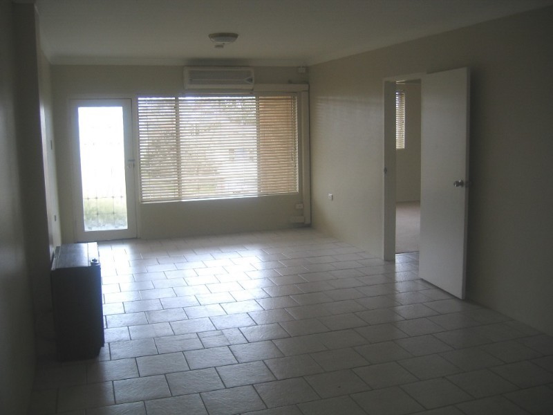 4/9 Avoca Street, Goulburn NSW 2580