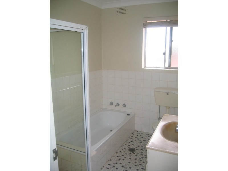 4/9 Avoca Street, Goulburn NSW 2580