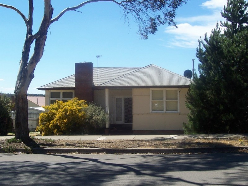 75 Finlay Road, Goulburn NSW 2580