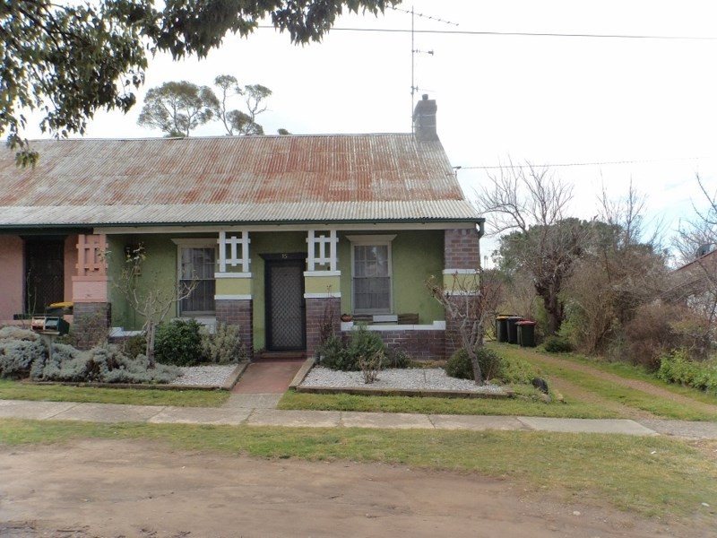 15 Mundy Street, Goulburn NSW 2580