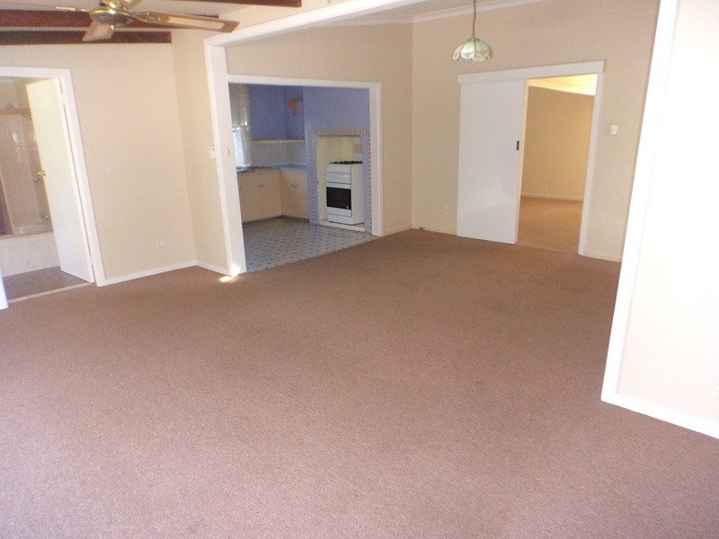 192 Addison Street, Goulburn NSW 2580