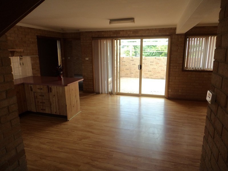 1/5 Fenwick Crescent, Goulburn NSW 2580