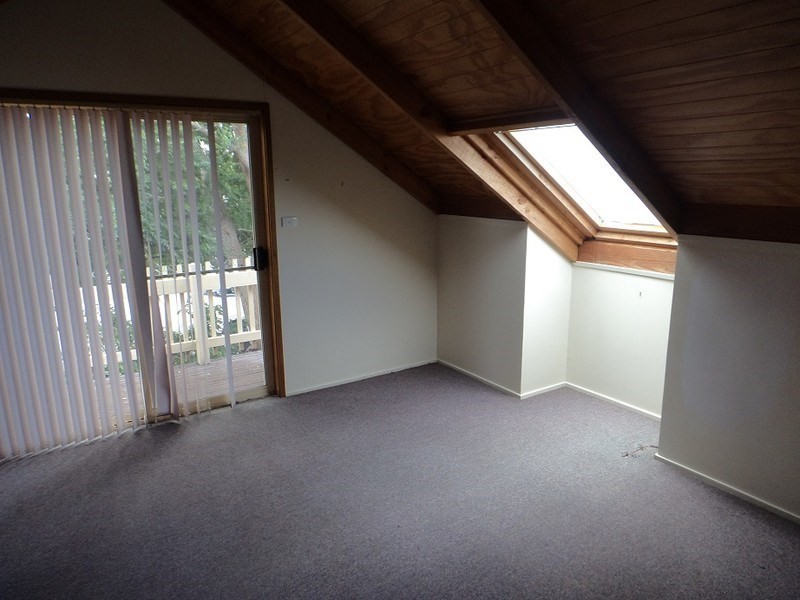 1/5 Fenwick Crescent, Goulburn NSW 2580