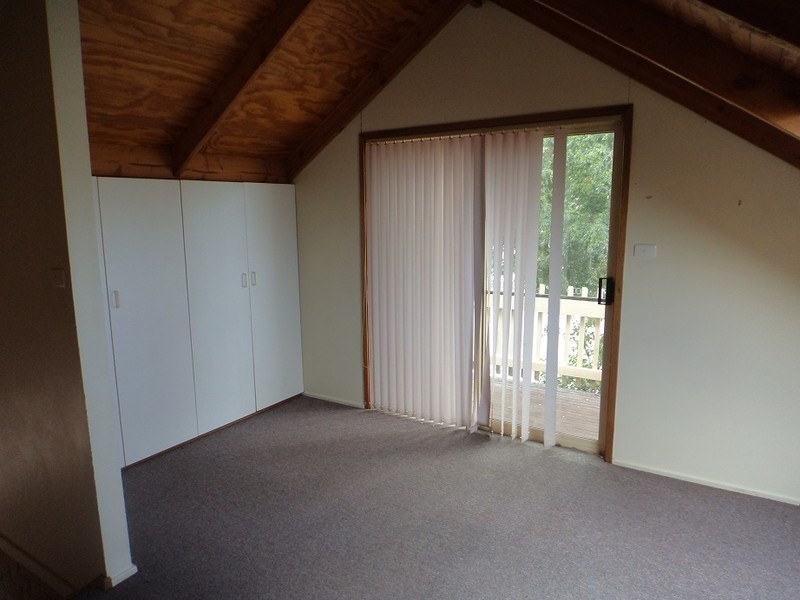 1/5 Fenwick Crescent, Goulburn NSW 2580