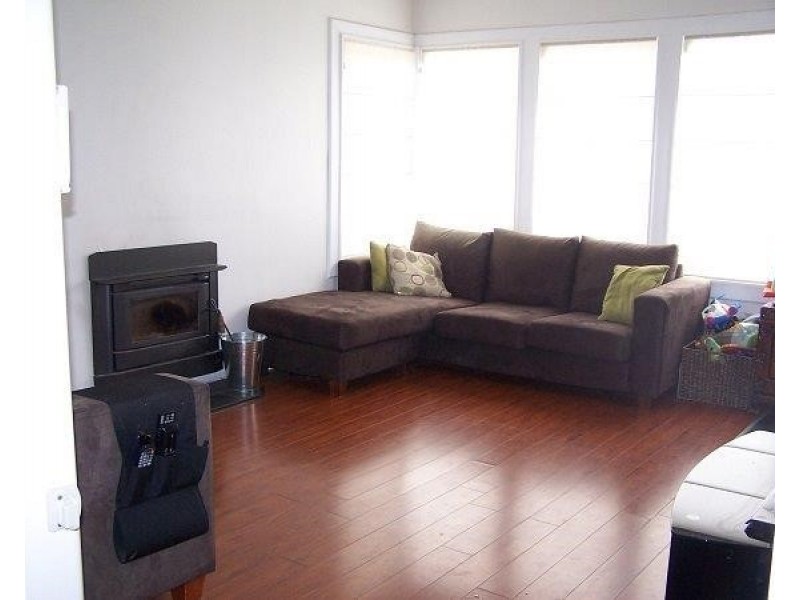 26 Carrington Street, Crookwell NSW 2583