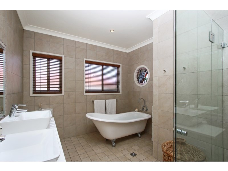 17 Wran Street, Goulburn NSW 2580