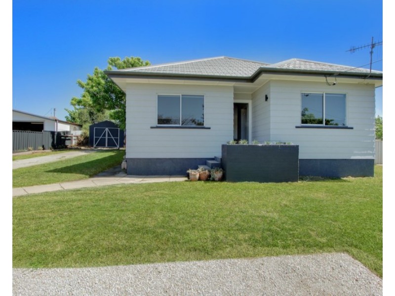 10 Salford Street, Goulburn NSW 2580