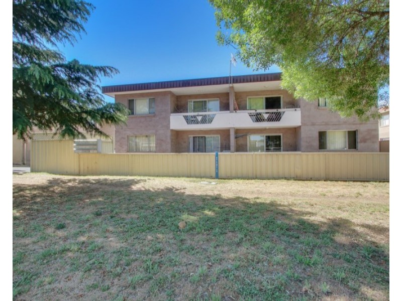 8/4 Albion Street, Goulburn NSW 2580