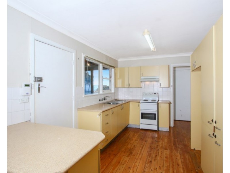 49 Cathcart Street, Goulburn NSW 2580