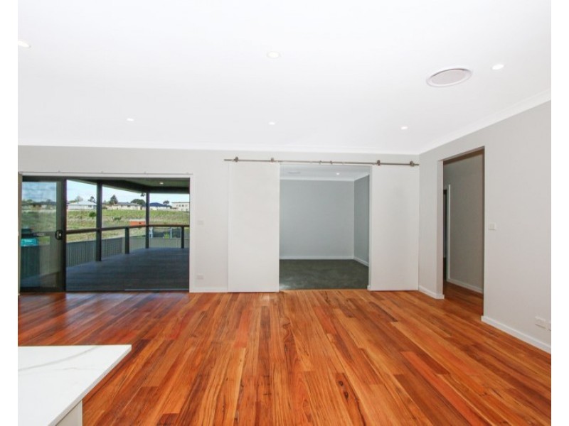 23 Redman Circuit, Goulburn NSW 2580