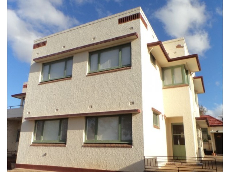 7/64 Addison Street, Goulburn NSW 2580