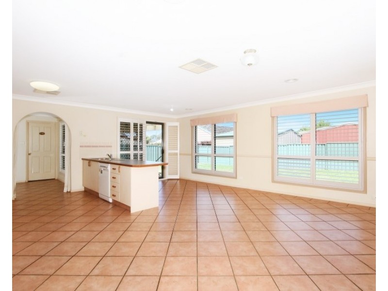 16 Rex Street, Goulburn NSW 2580