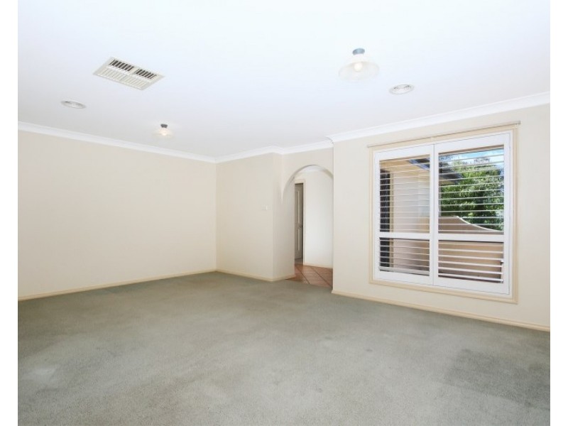 16 Rex Street, Goulburn NSW 2580