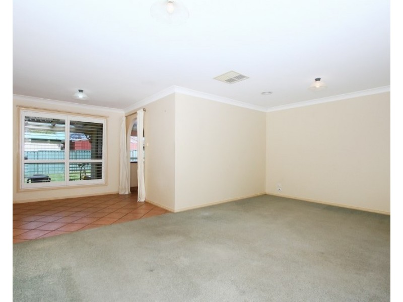 16 Rex Street, Goulburn NSW 2580