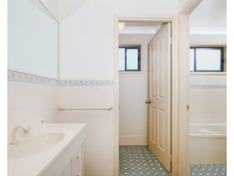 16 Rex Street, Goulburn NSW 2580